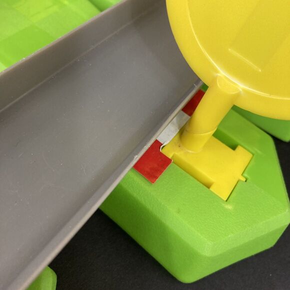 Replacement Part Hot Wheels Mario Kart Circuit Coin Sign Track-Slam Replacement - Picture 12 of 14